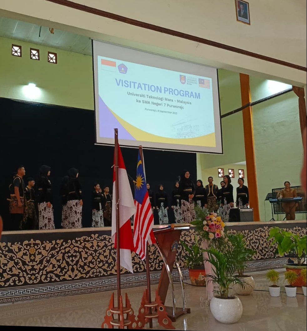 SMA Negeri 7 Purworejo Terima Kunjungan Universiti Teknologi MARA (UiTM) Malaysia dalam Program Internasional